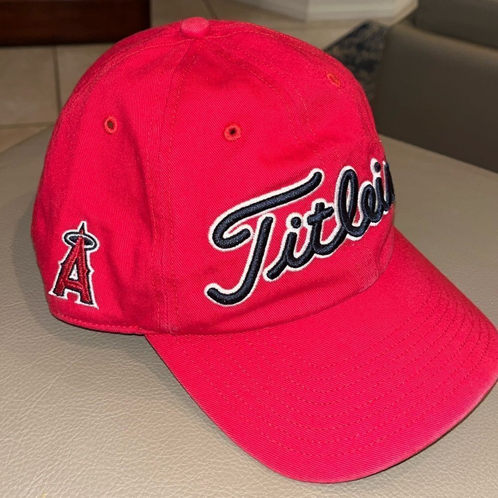 Red Sunday sewn Titleist - ‘47 brand MLB Anaheim Angels Logo golf sloop cap Hat